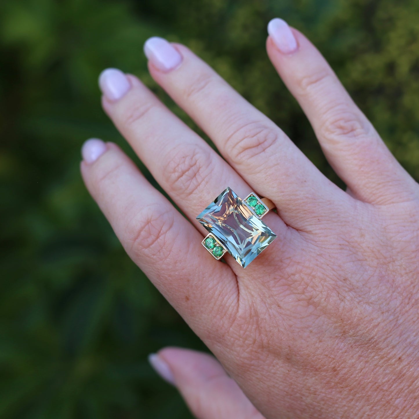 Vintage 15ct Prasiolite Green Quartz and Chrome Diopside Cocktail Ring, size U or 10