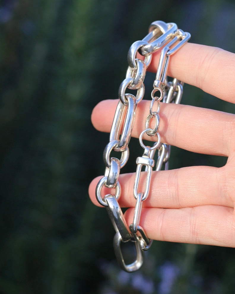 Australian Brand Semi Hollow Chunky Silver PaperClip Style Necklace, 39.7g, 45.5cm