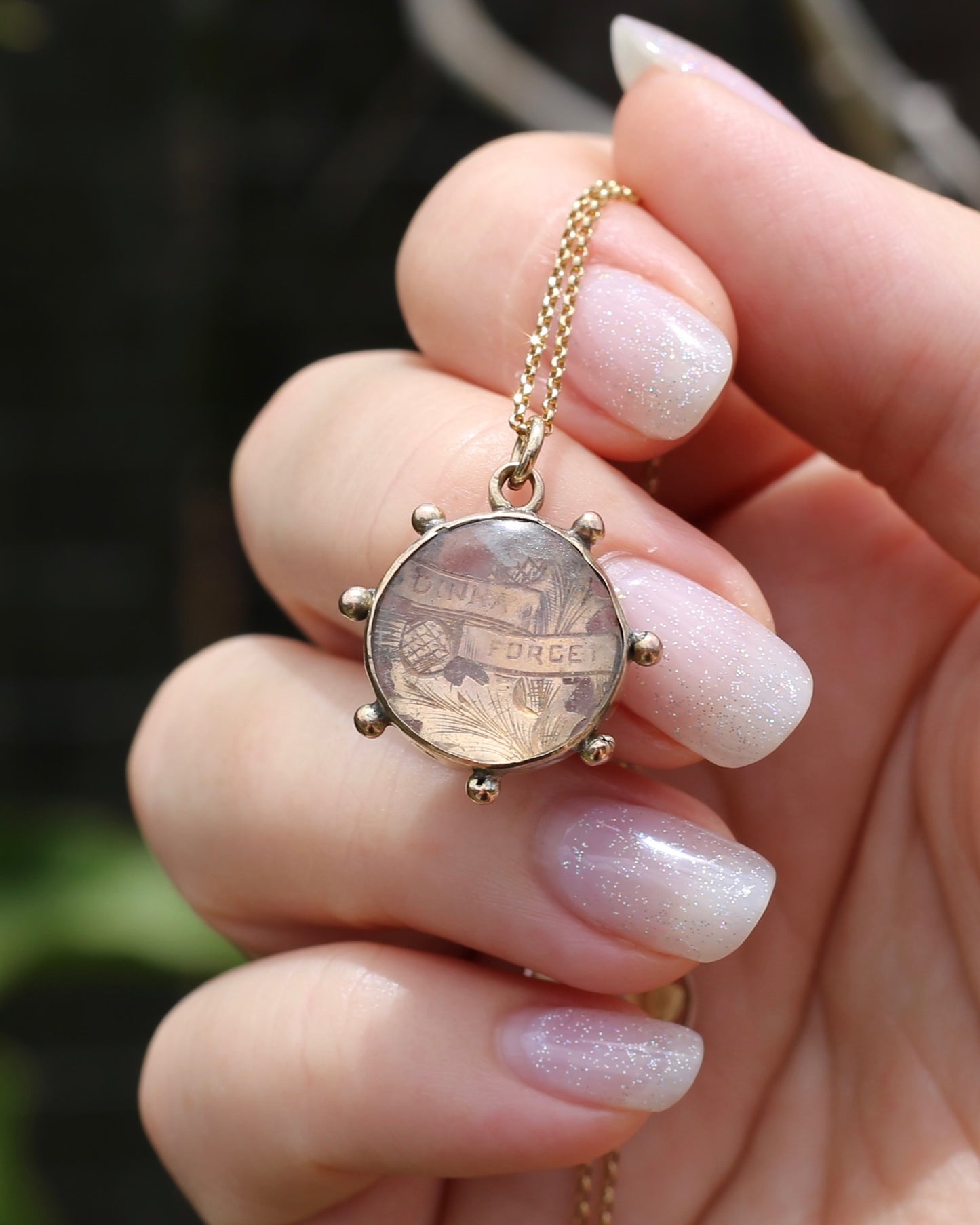 Antique Rustic Scottish "Dinna Forget" Thistle Pendant, 9ct Yellow Gold, 9ct Rose Gold, Resin, 3.30g