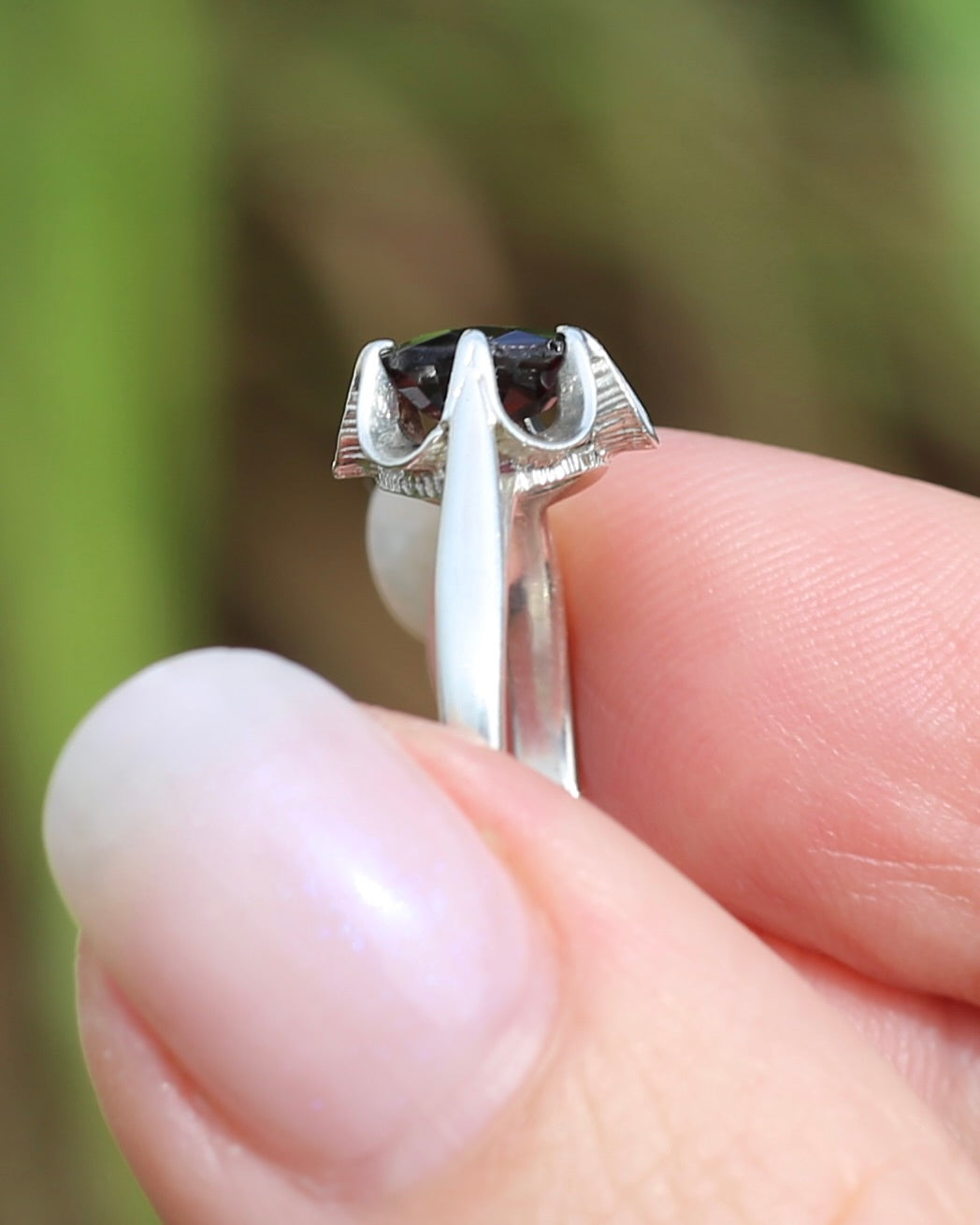 On HOLD Vintique Rhodolite Garnet Belcher Ring, Sterling Silver, size O1/2 or 7.5, 2.44g