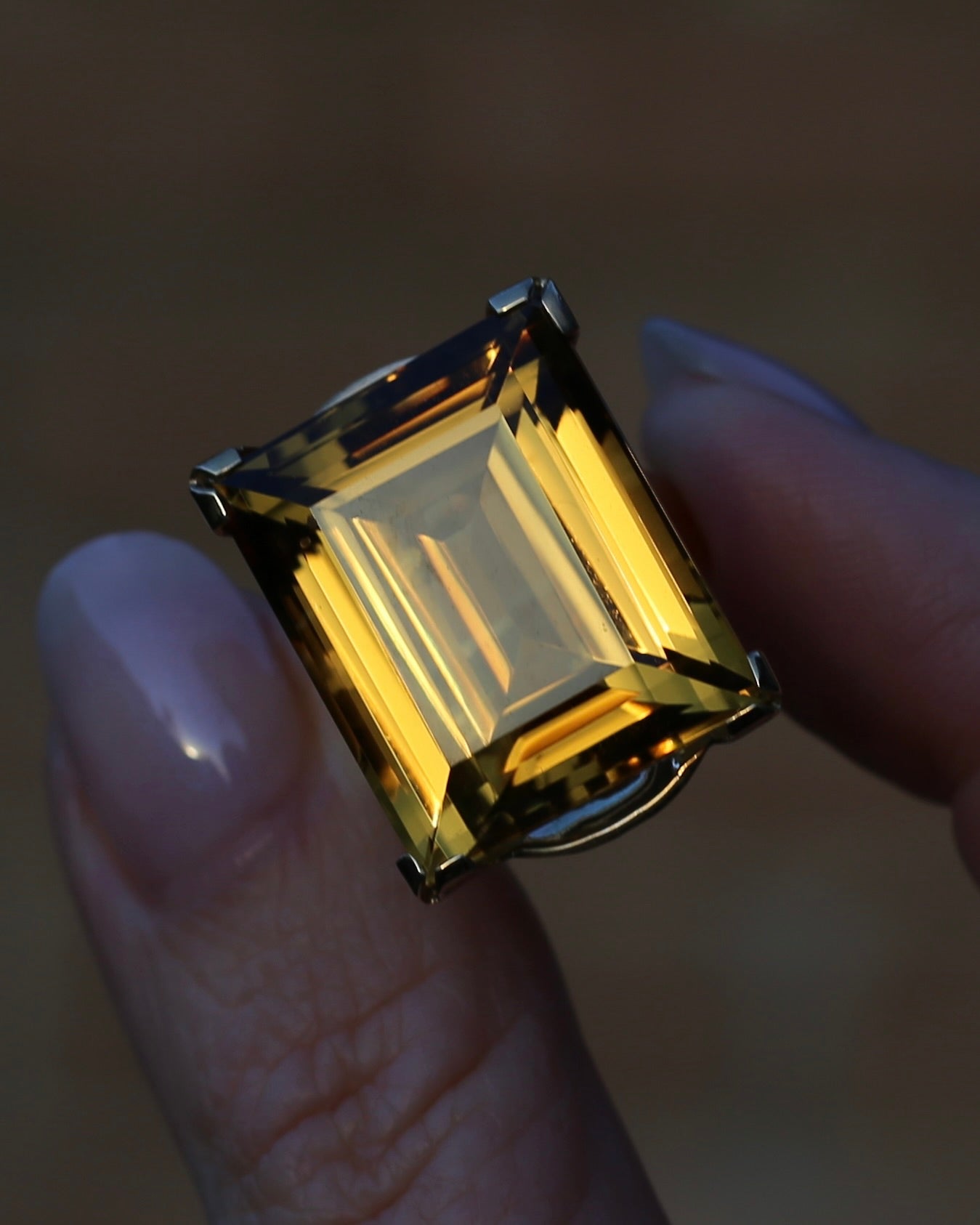 35ct Rectangular Step Cut Vivid Citrine in Chunky Vintage 9ct Yellow Gold Ring, size N1/2 or 7, 15.12g