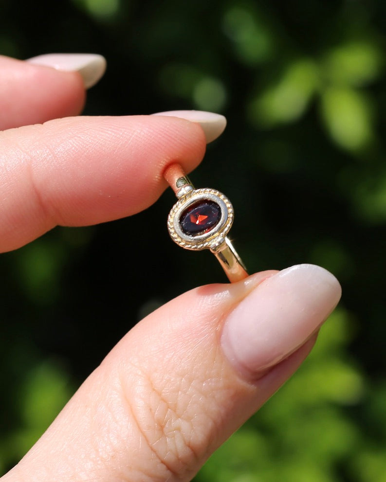 Bezel Set Garnet, 9ct Yellow Gold, size N or just over 6.5, 2.20g