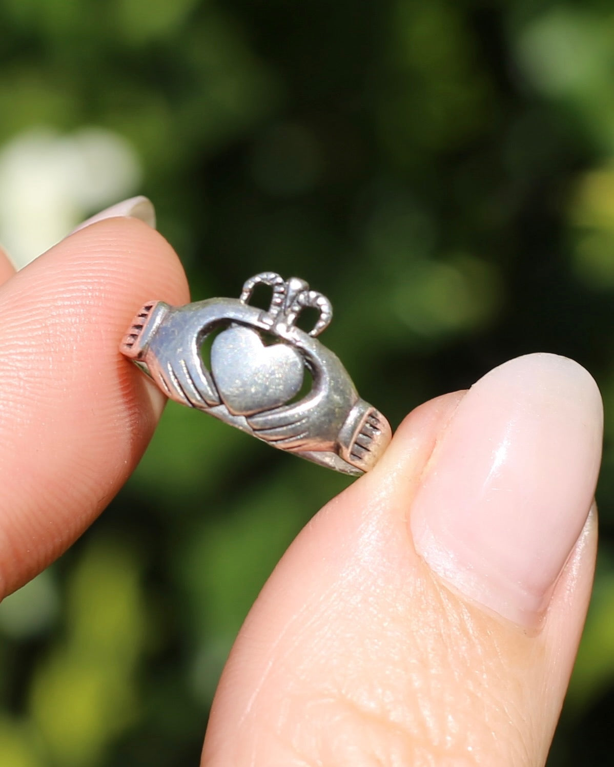 Irish Silver Claddagh Ring, 2.0g, size L or 5.75