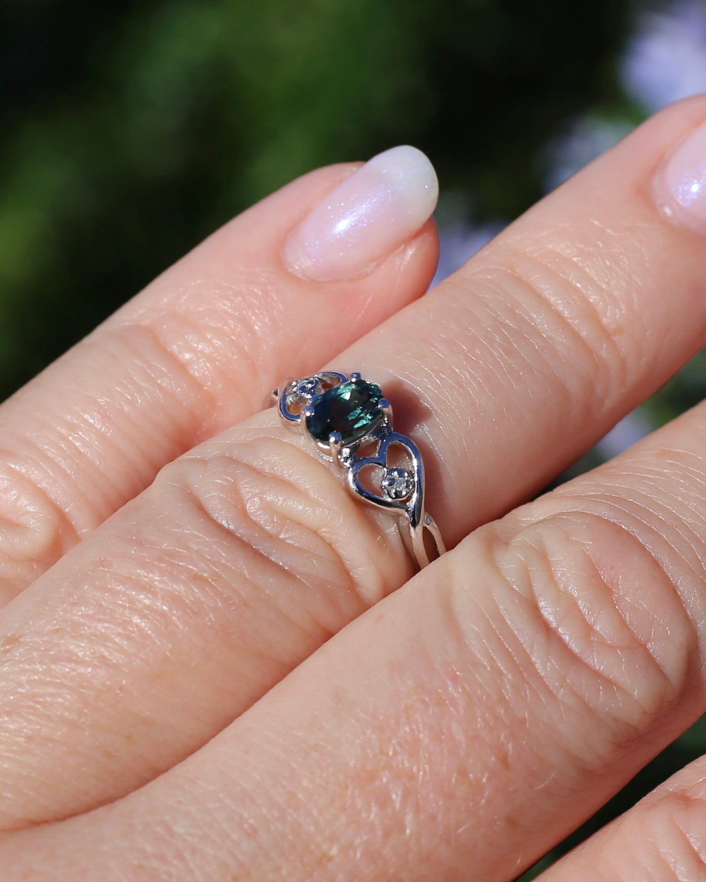 0.7ct Natural Green Parti Sapphire with tiny Diamond Set Heart Shoulders, 9ct White Gold, size K or 5.25, 1.27g