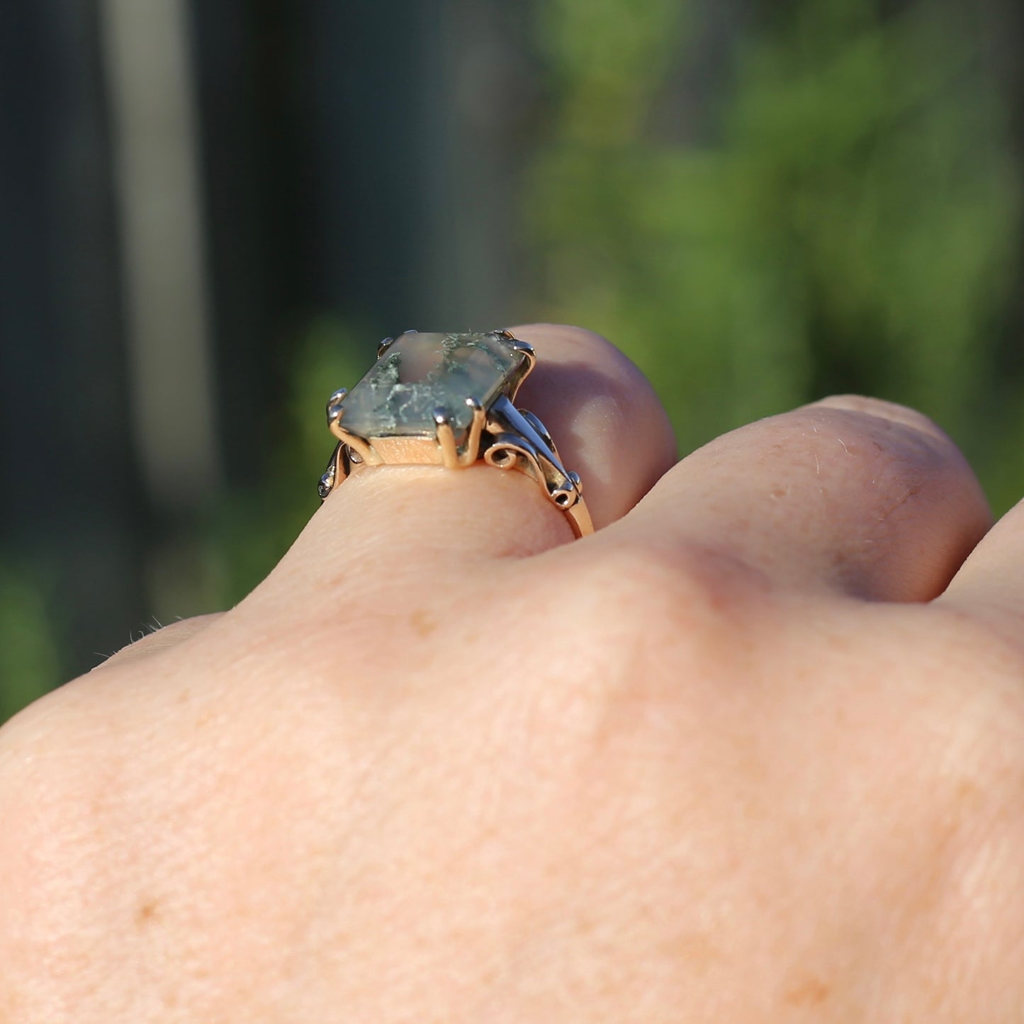 4.95ct Emerald Cut Moss Agate Ring with Fabulous Double Claws, 9ct Older Rosey Gold, size N1/2 or 6.75