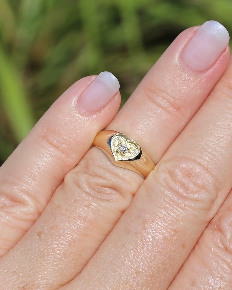 ON HOLD 1979 London Made Old Cut Diamond Heart Signet Ring, 9ct Yellow Gold, size J1/2 or 5, 2.48g