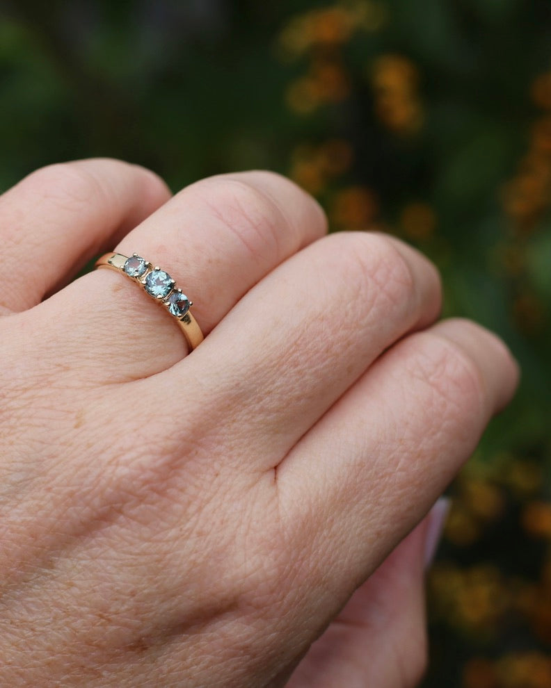Natural Turquoise-Meets-Sage-Green Parti Trilogy, Claw Set 9ct Yellow Gold, size O1/2 or just over 7.25, 2.16g