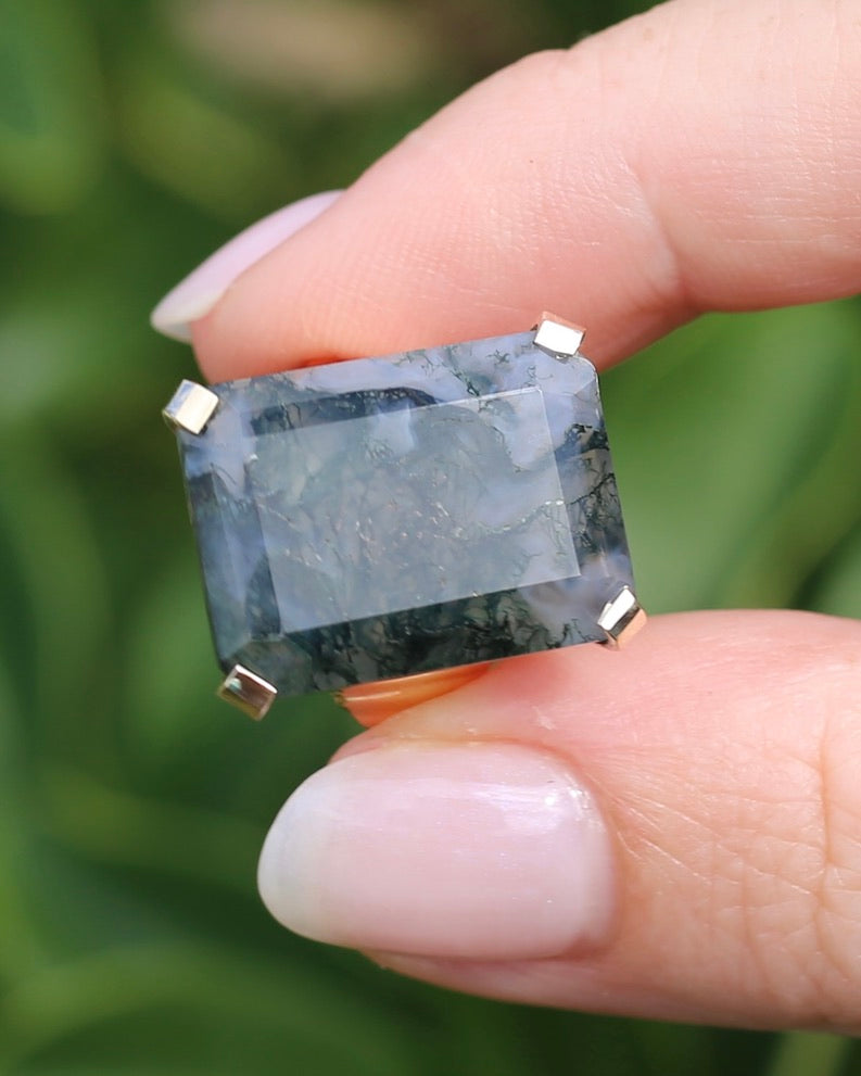 1963 London Made 14.5ct Moss Agate Cocktail Ring, 9ct Yellow Gold, size M or 6.25, 6.75g