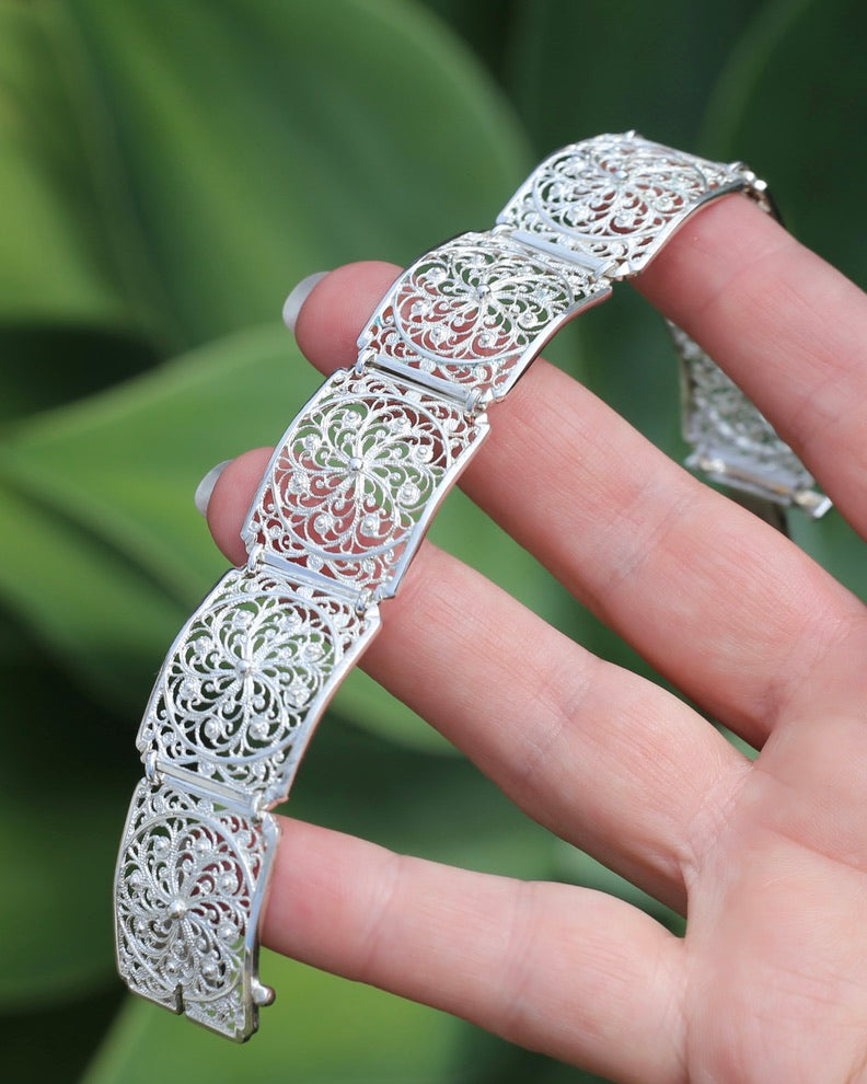 Vintage Filigree 835 Silver Bracelet with Safety Clasp, 835 European Silver, 20.75g, 7.5 inches or 19cm