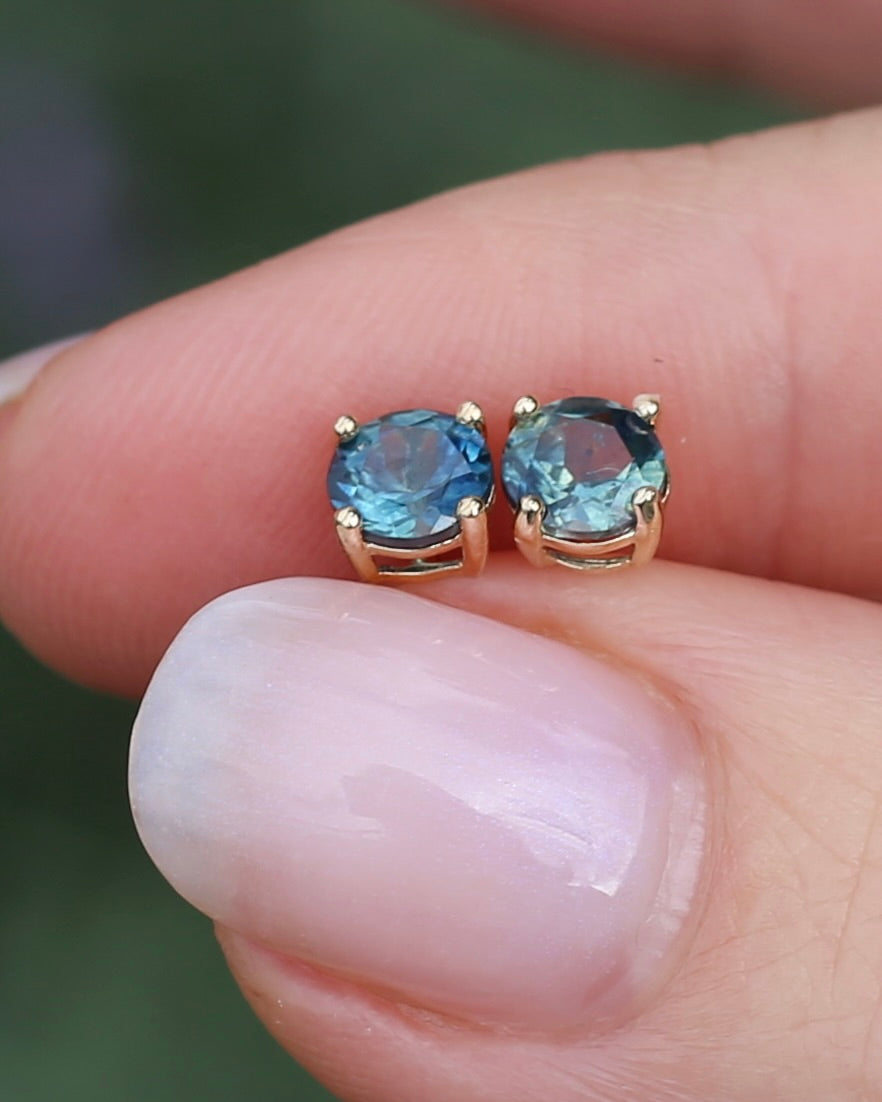 1.2ct Parti Sapphire Studs, 9ct Yellow Gold, 0.76g