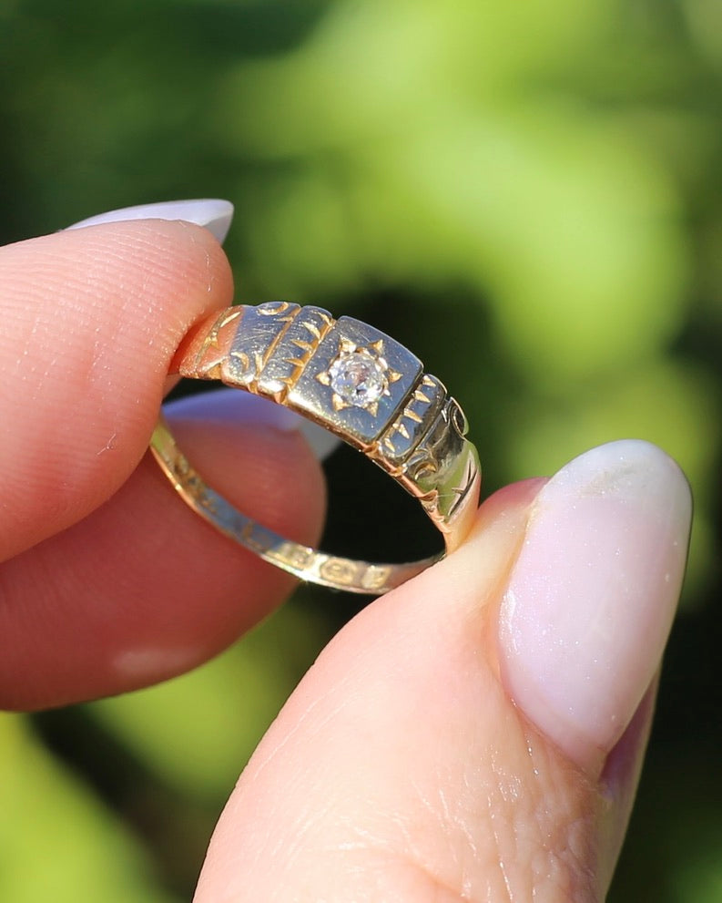 Antique 1898 Old Cut Diamond Star Set Carved Ring, 18ct Yellow Gold, size M1/2 or just under 6.5, 2.74g