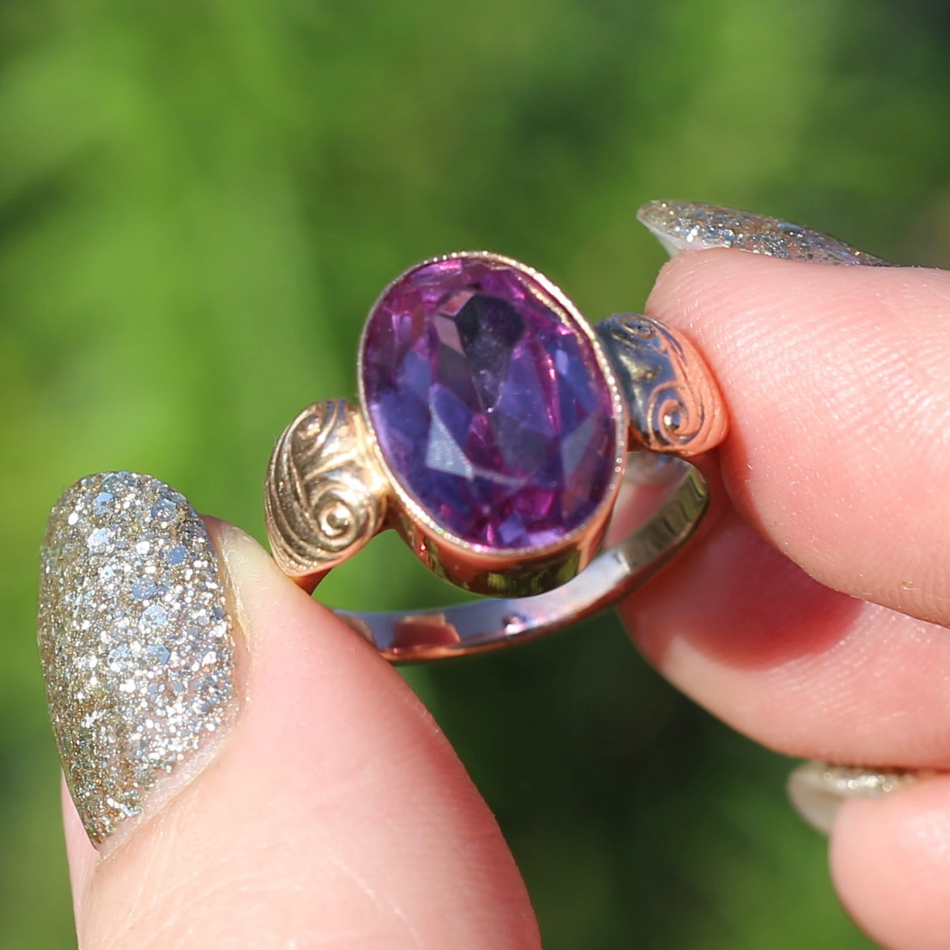 7ct Colour Change Sapphire Russian Cocktail Ring 1960s-1970s, 14ct Rose Gold, size Q or 8.25