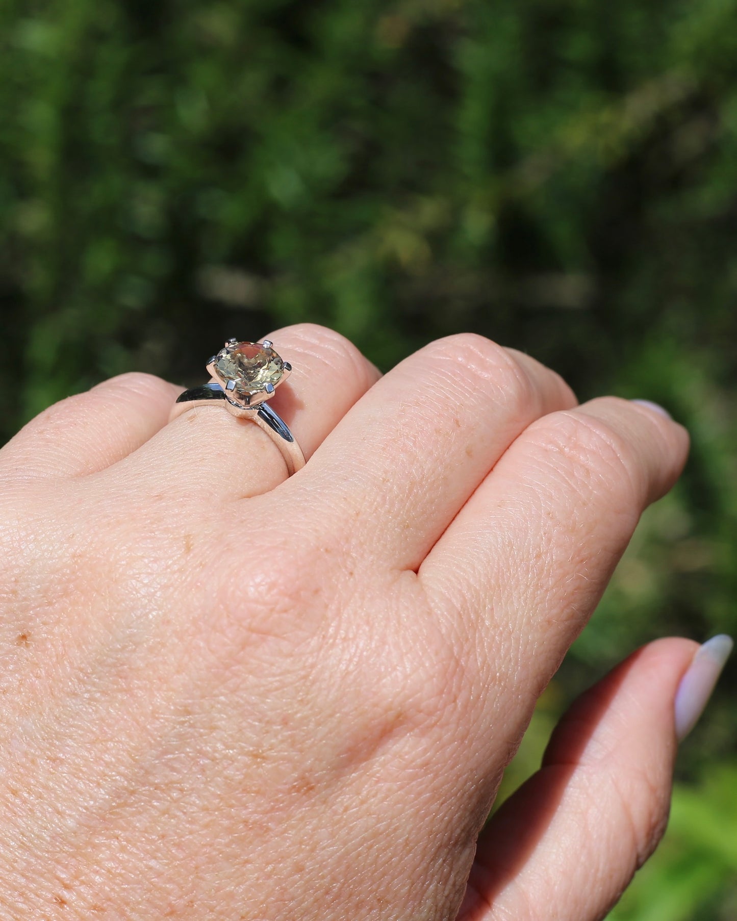 9mm 2.25ct Natural Yellow Beryl, 6 Claw Set, 9ct White Gold, size N1/2 or nearly 7, 3.75g