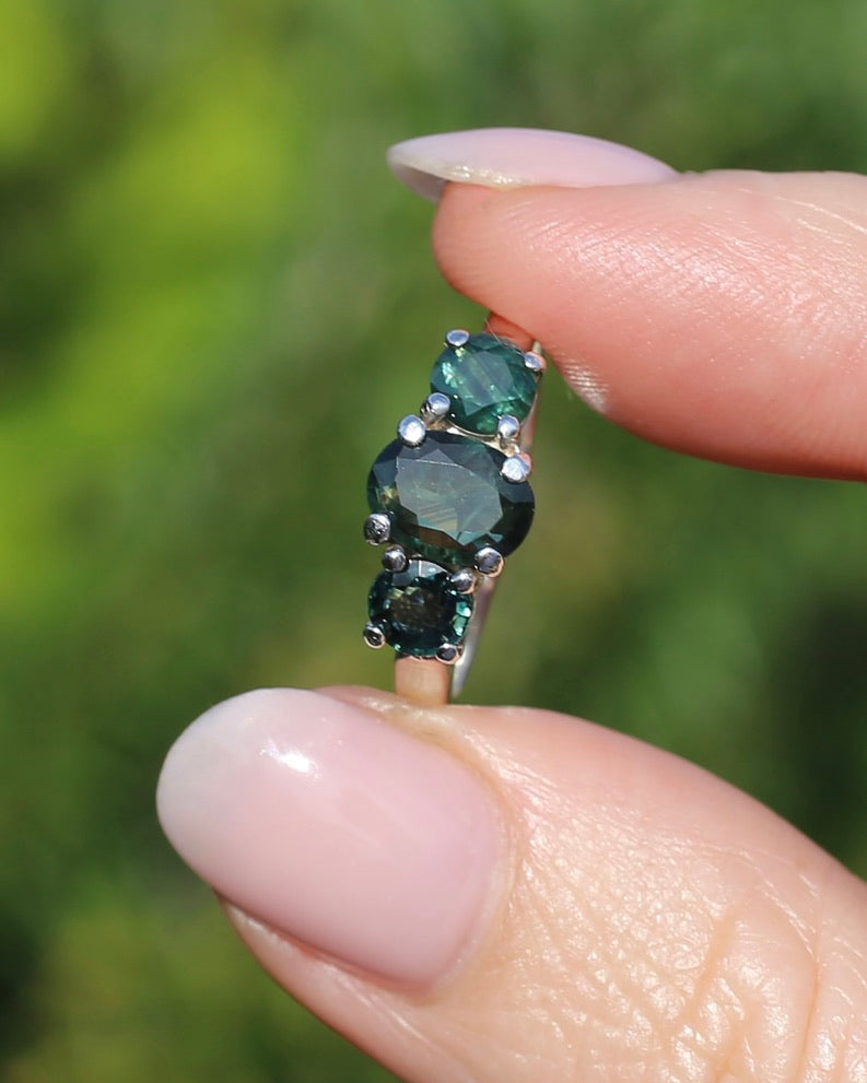 2.38ct Australian Sapphire Trilogy, Sterling Silver, size N1/2 or 7, 3.6g
