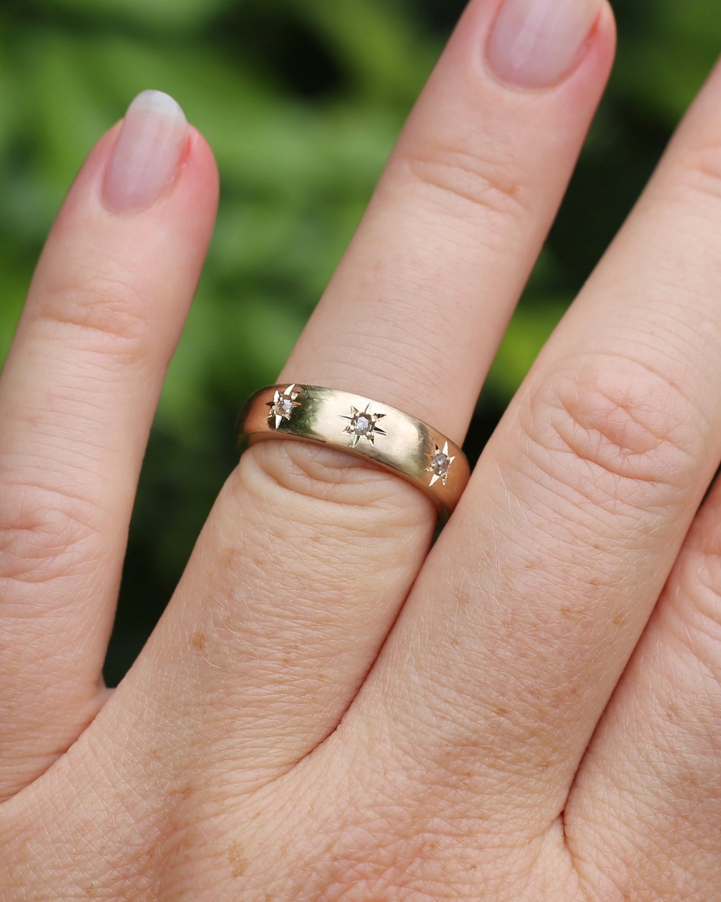 Reclaimed 9ct Yellow Gold Ring Star Set with 3 Rose Cut Diamonds, size O1/2 or 7.25 (fits about N1/2 or 7 due to width and chunk)