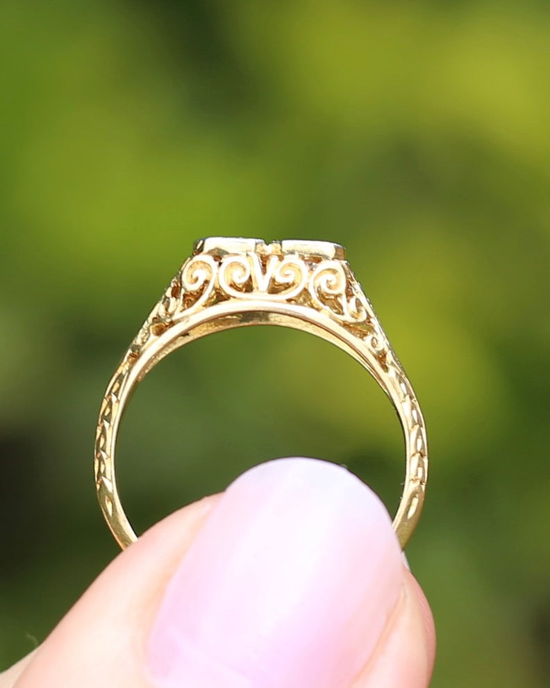 Circa 1910 Antique Toi Et Moi Transitional Cut Diamond Ring, 18ct Yellow Gold and Platinum, size N or just over 6.5, 2.42g, with valuation