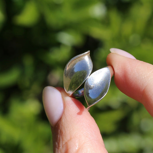 Two leaf Silver Ring, Sterling Silver, sizeable