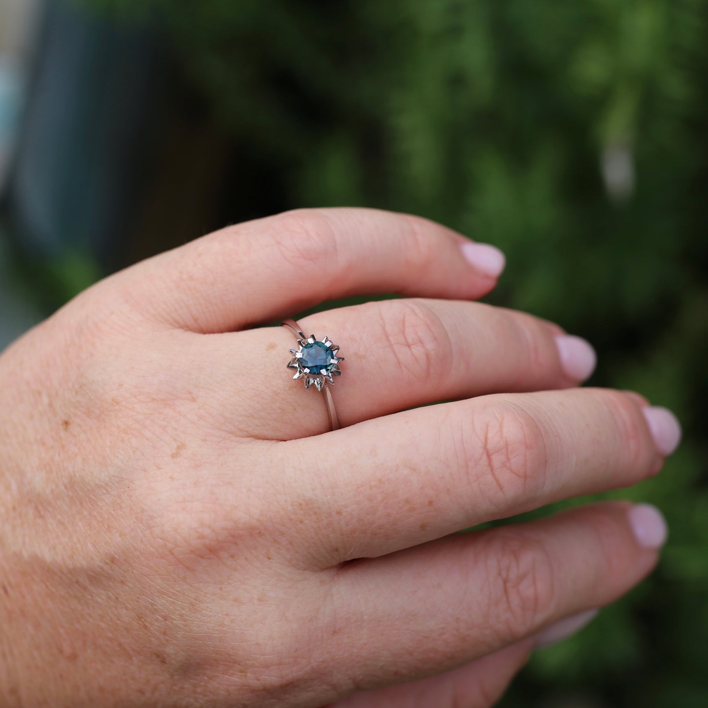 Teal and Bluey Purple Parti Sapphire Solitaire, 18ct White Gold, size R or 8.5