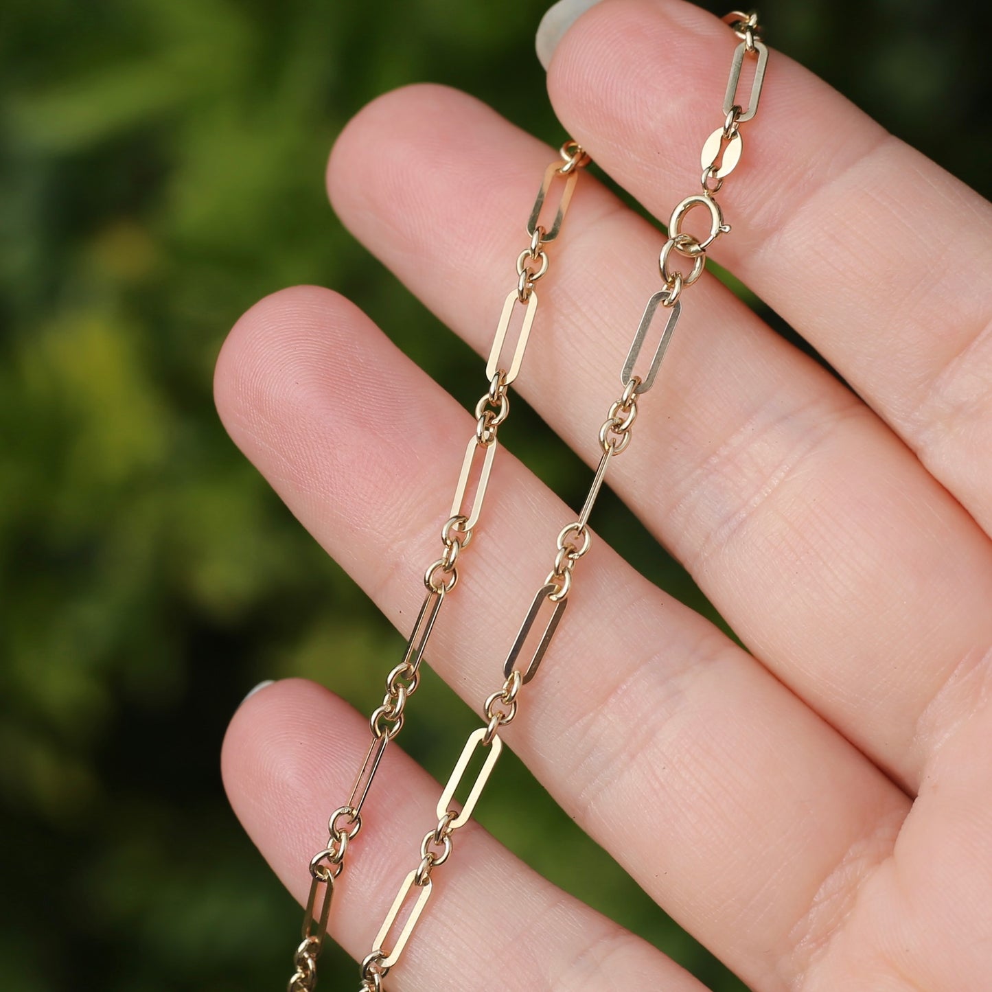 Delicate Paperclip Chain with T-bar, 9ct Yellow Gold, 47cm with 1cm T-Bar drop