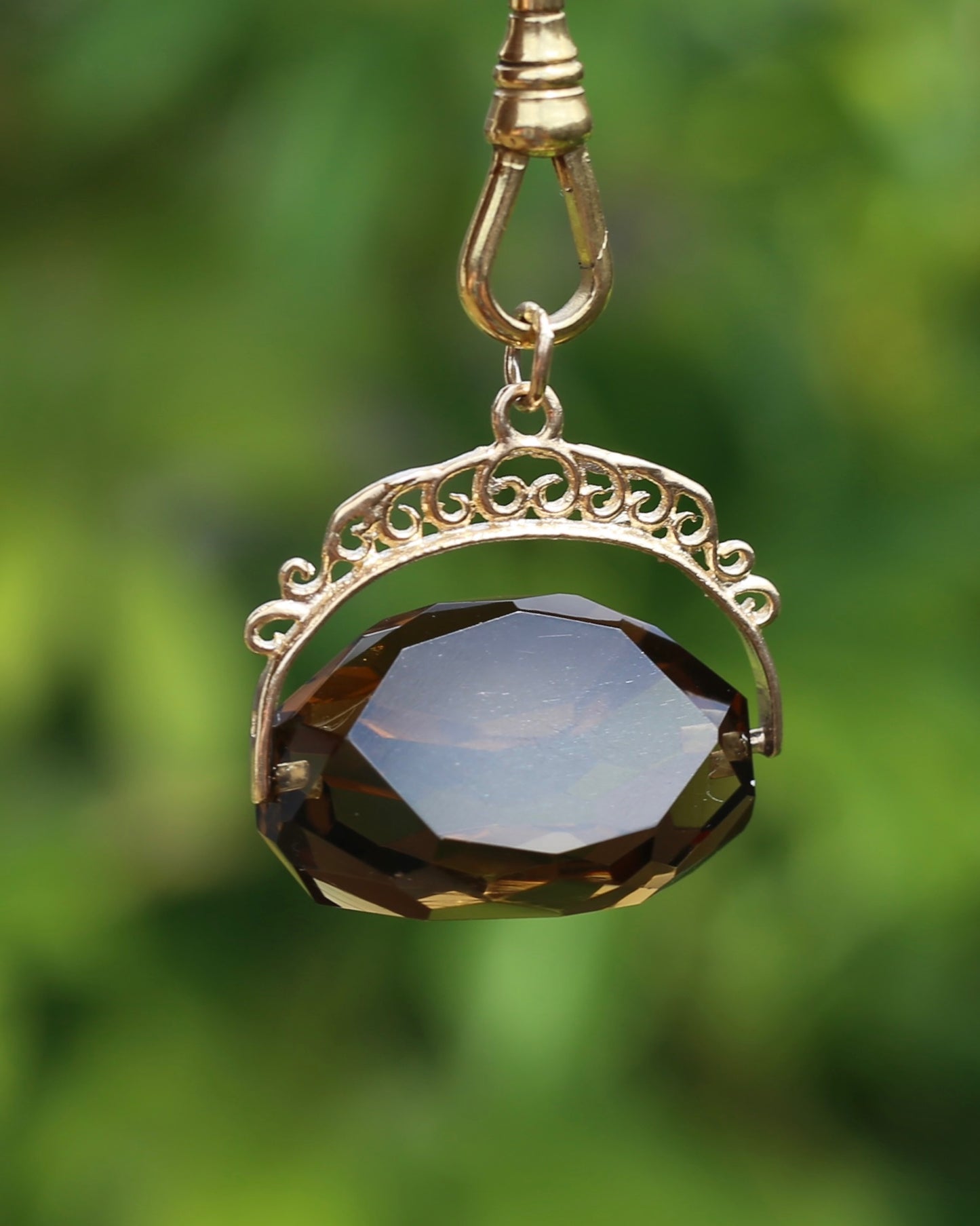 1975 Made Smoky Quartz Spinner Pendant, 9ct Yellow Gold, 8.99g