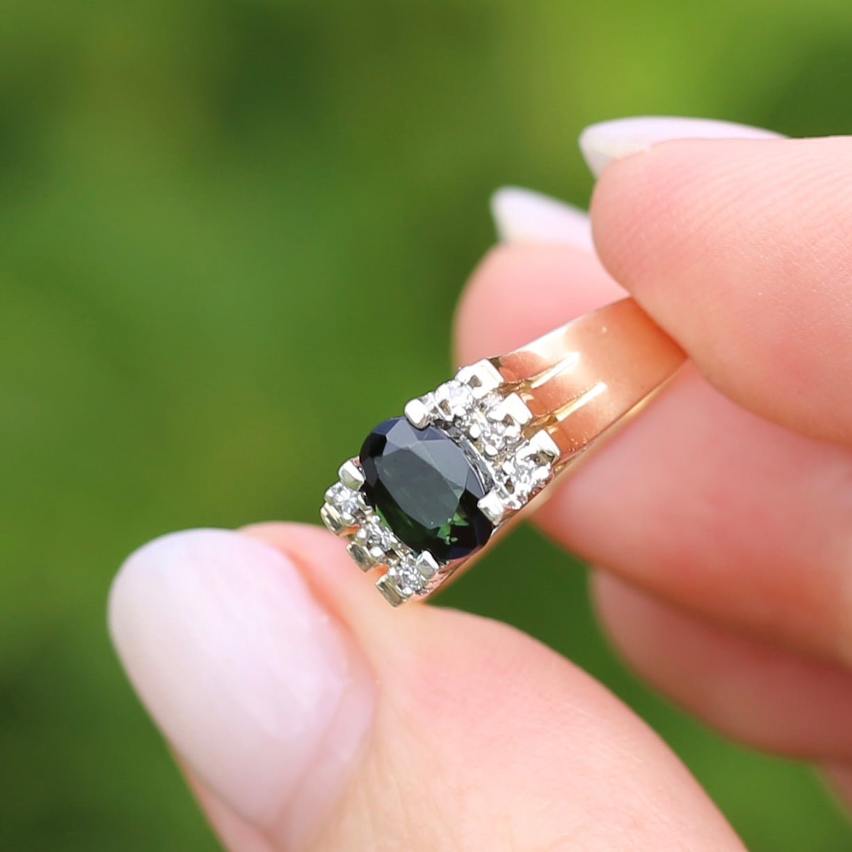 0.95ct Green Tourmaline and Diamond High Set Ring, 9ct White and Yellow Gold, size O or just over 7