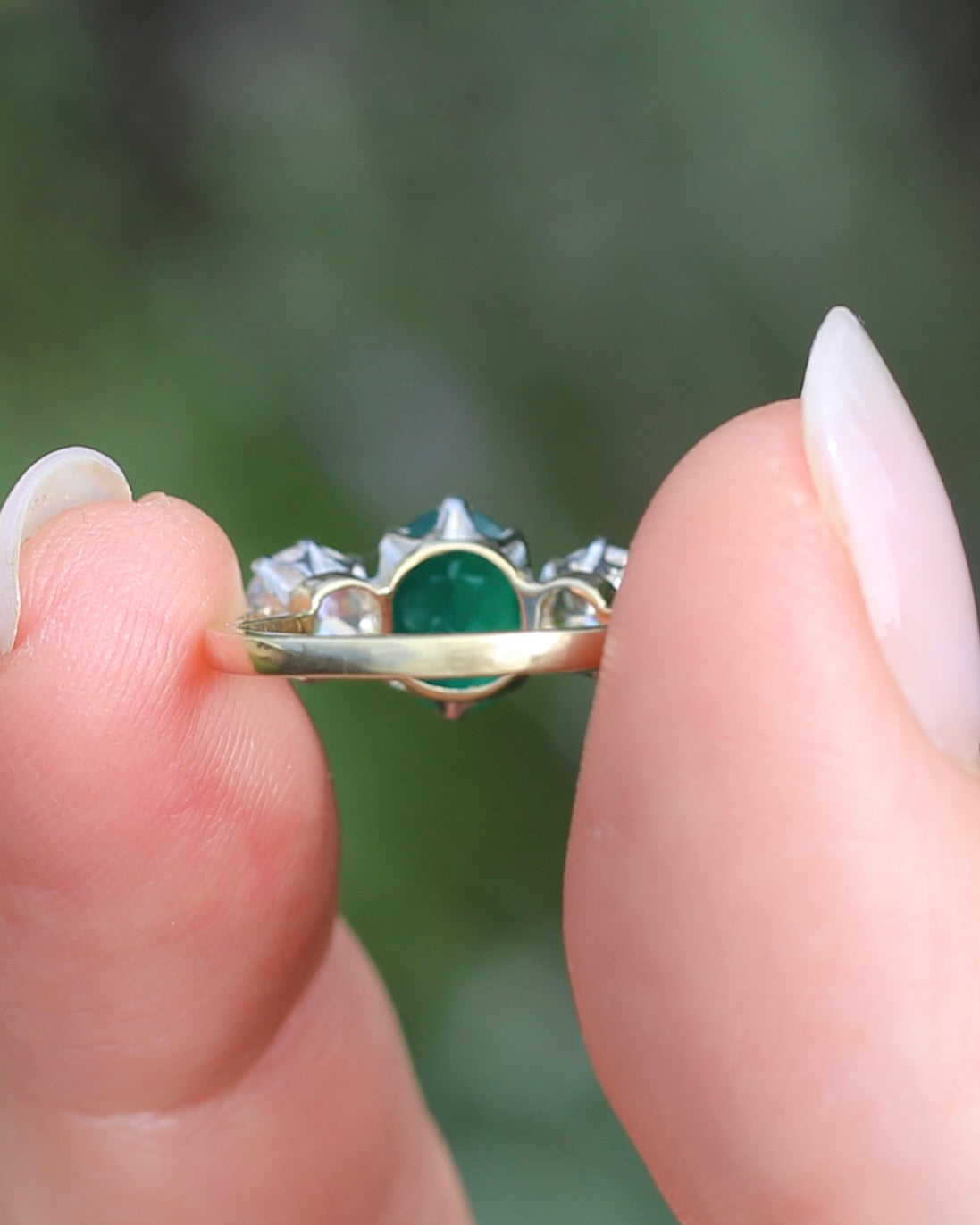 1988 Made Green and White Stone Trilogy, 9ct Yellow and White Gold, size L or 5.75, 2.23g