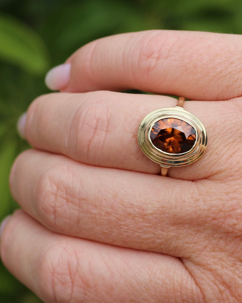 5.08ct Bezel Set Tiered Zircon Ring, 9ct Yellow Gold, size P or 7.5, 14ct Yellow Gold, 4.06g