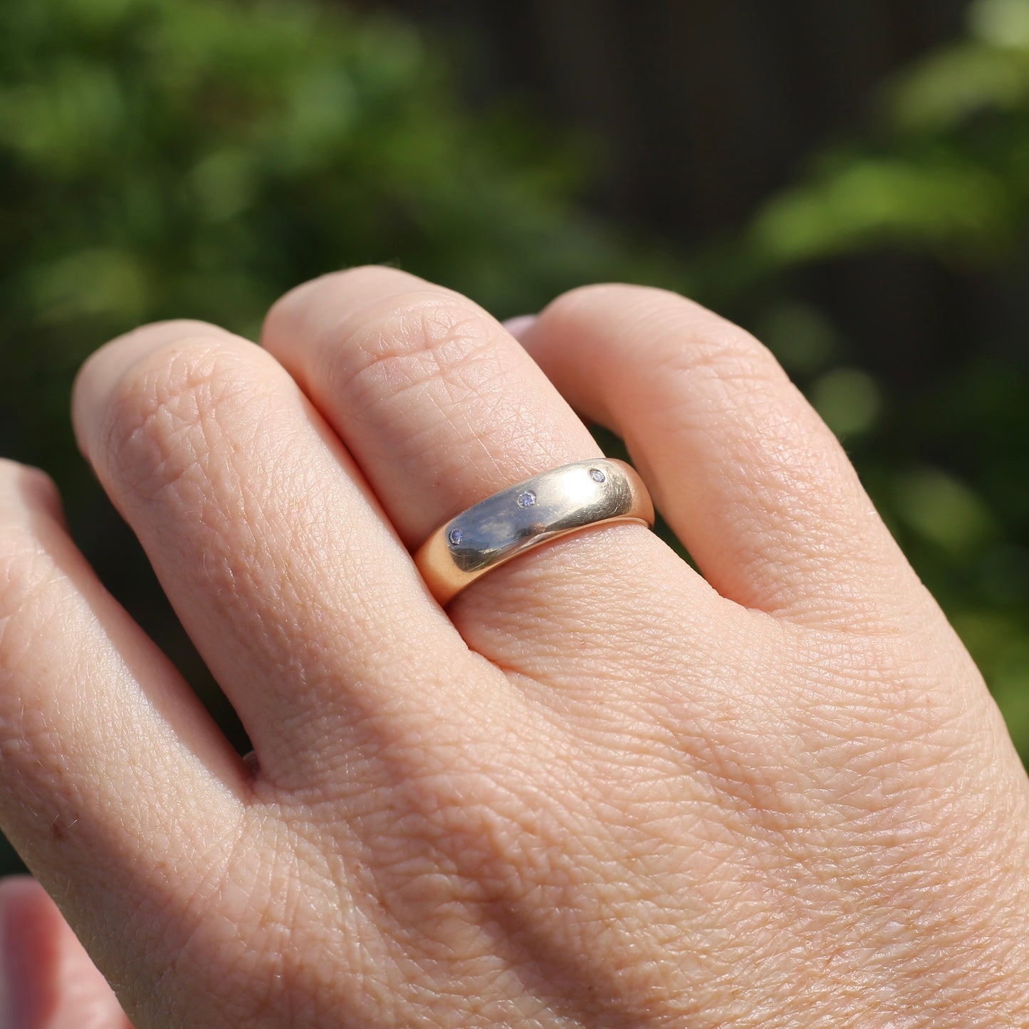 Chunky Half Round 9ct Gold Ring with 3 Punch Set Diamonds, 9ct Yellow Gold, size 8.5 or just under R