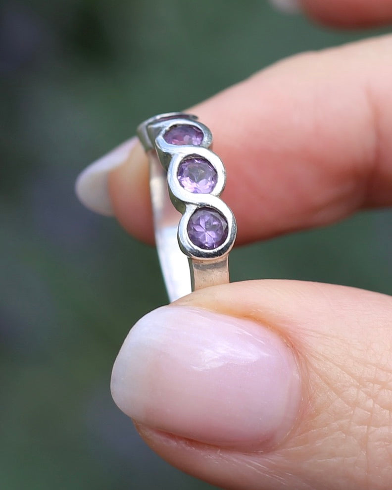 Five Stone Bezel Set Amethyst Silver Ring, Sterling Silver, size O or 7.25, 3.41g