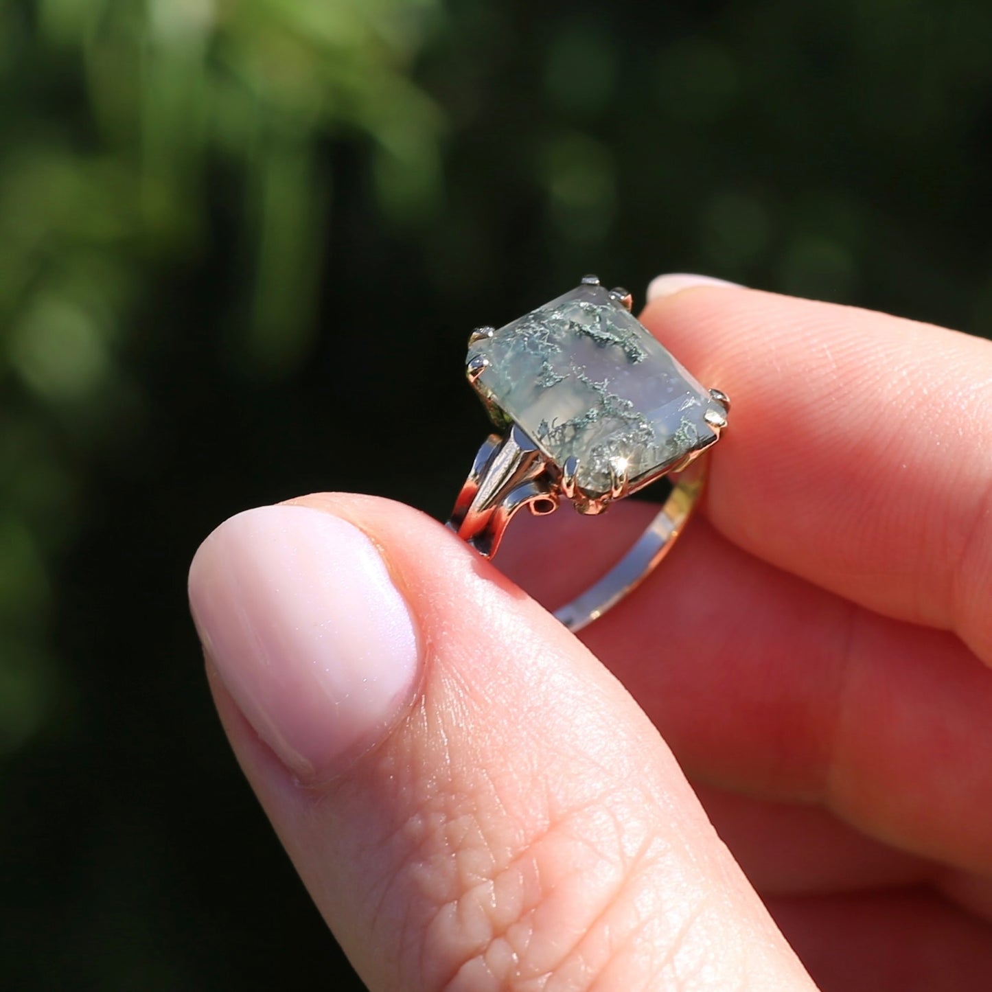 4.95ct Emerald Cut Moss Agate Ring with Fabulous Double Claws, 9ct Older Rosey Gold, size N1/2 or 6.75