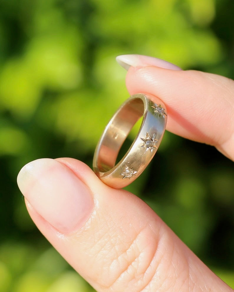 Reclaimed 9ct Yellow Gold Ring Star Set with 3 Rose Cut Diamonds, size O1/2 or 7.25 (fits about N1/2 or 7 due to width and chunk)