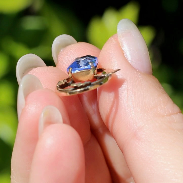 1930s -1950s Arts & Crafts Blue Paste Pendant in Decorative 9ct Gold Leaf Surround, 1.75g