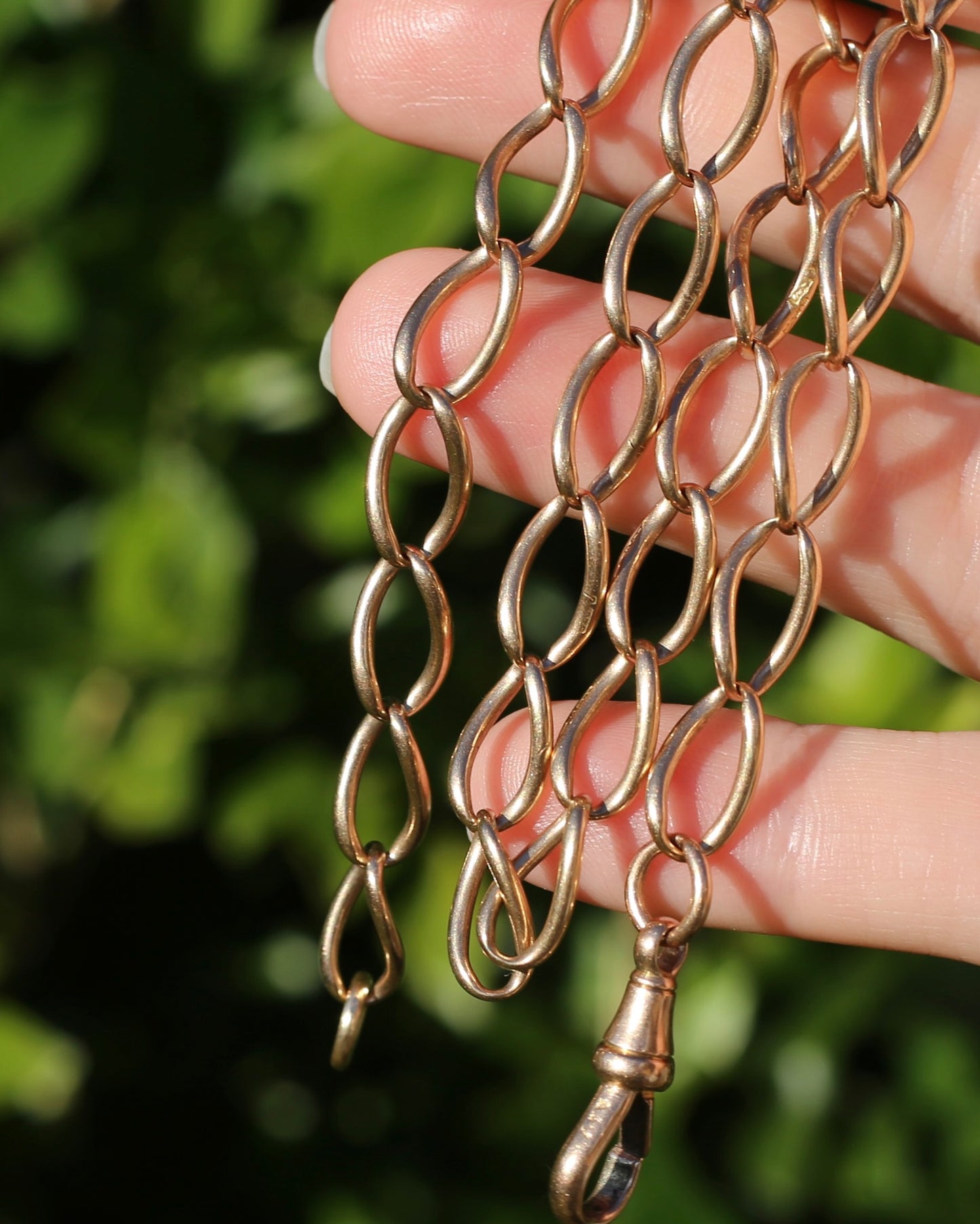 Old Rosey Gold Wide Oval Hallmark Linked Chain with Single Albert Clasp, 20.25g, 16 Inches or 41cm