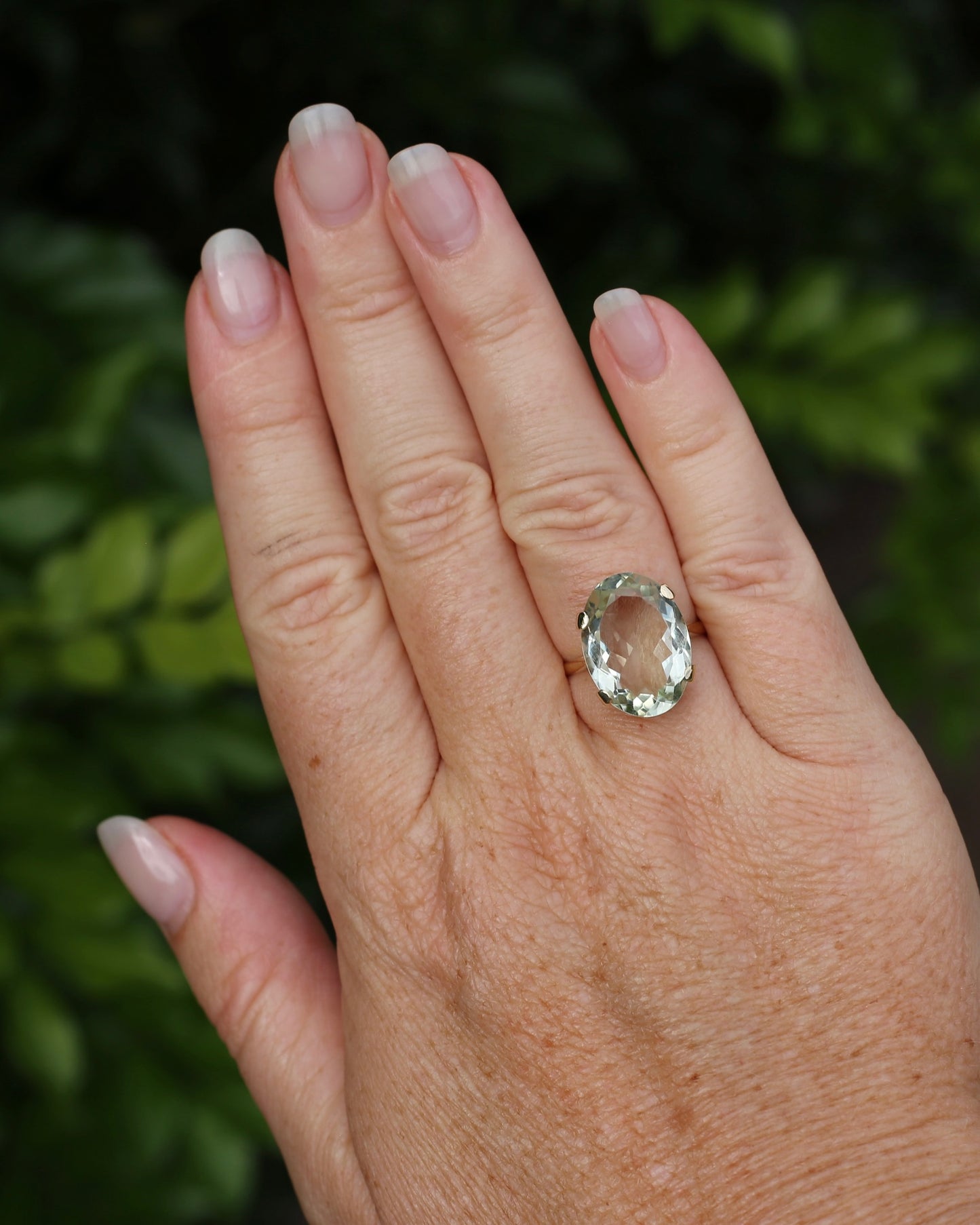 Vintage 10.5ct Oval Prasiolite or Green Amethyst Ring, 9ct Yellow Gold, size N1/2 or 7, 4.60g