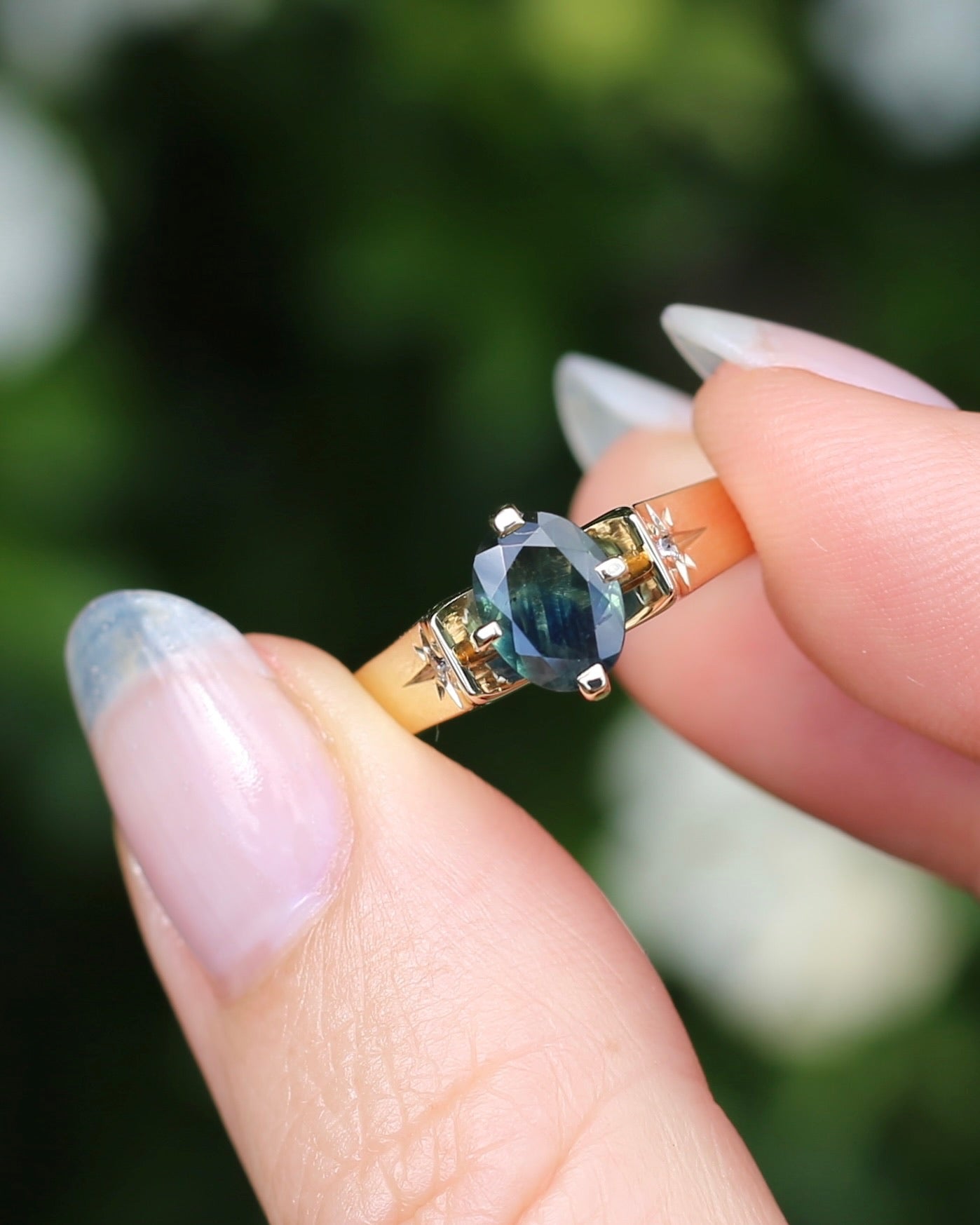 Circa 1970s 1.2ct Oval Australian Parti Sapphire Ring with Star Set Diamond Side Stones, 9ct Yellow Gold, size R1/2 or 8.75, 3.28g