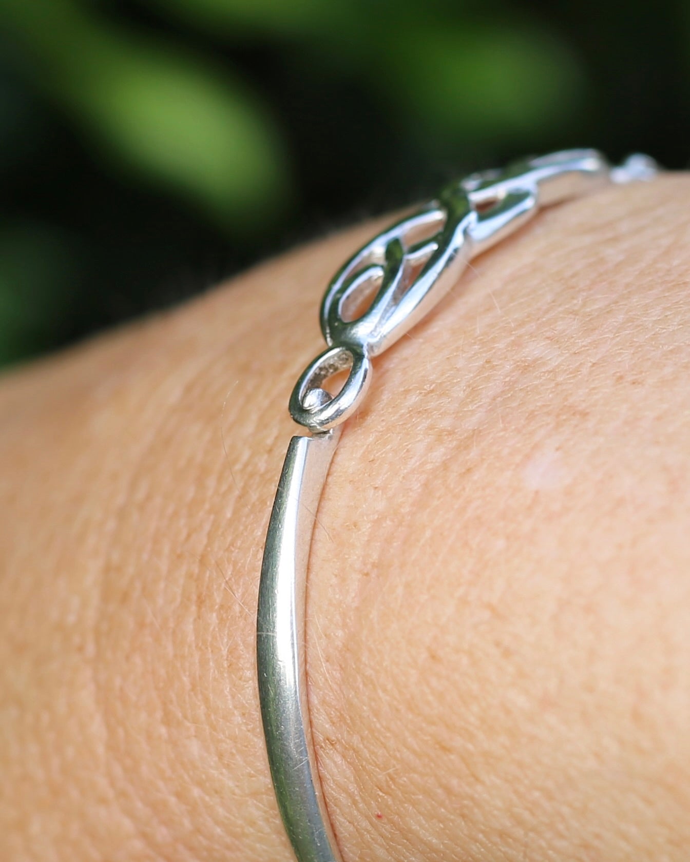 Vintage Celtic Knot Bangle, Sterling Silver, 10.95g