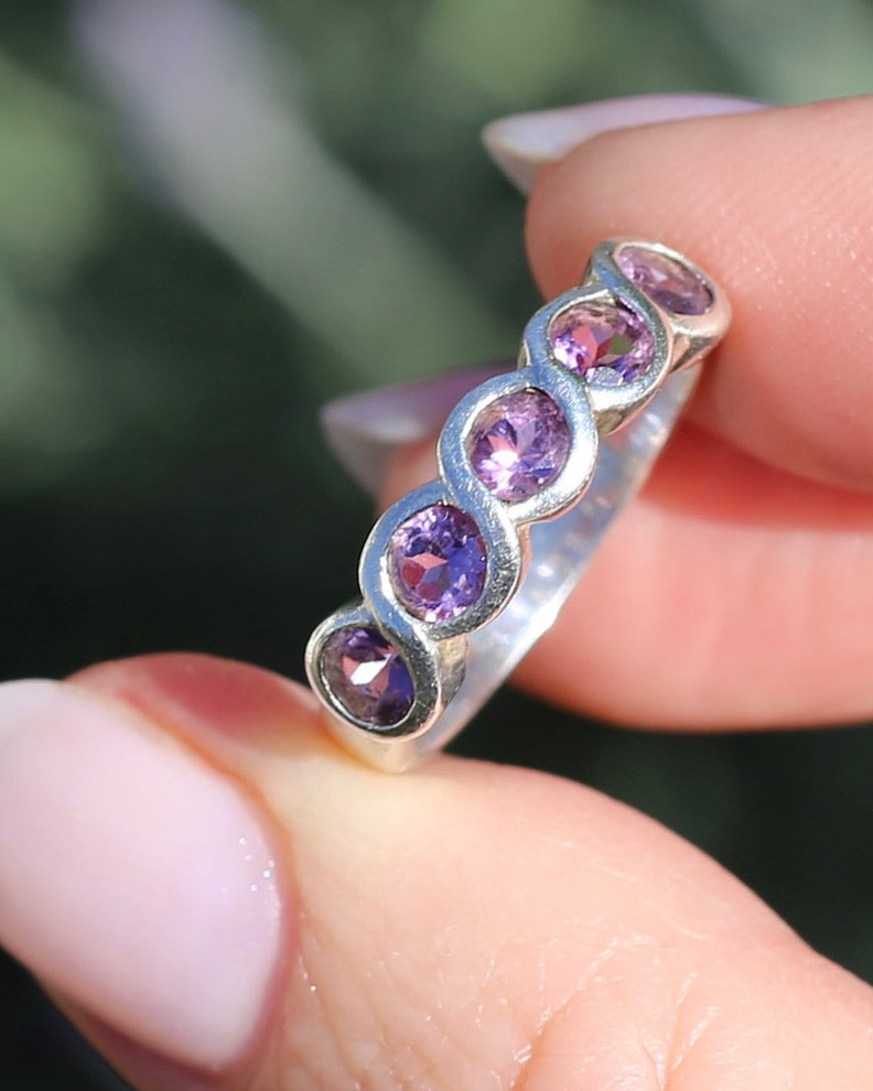 Five Stone Bezel Set Amethyst Silver Ring, Sterling Silver, size O or 7.25, 3.41g
