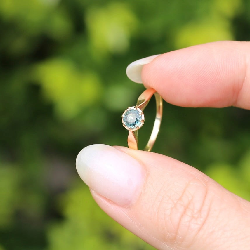 Seafoam Sapphire Solitaire in 8 Claw Setting, 9ct Yellow Gold, size L or just under 5.5