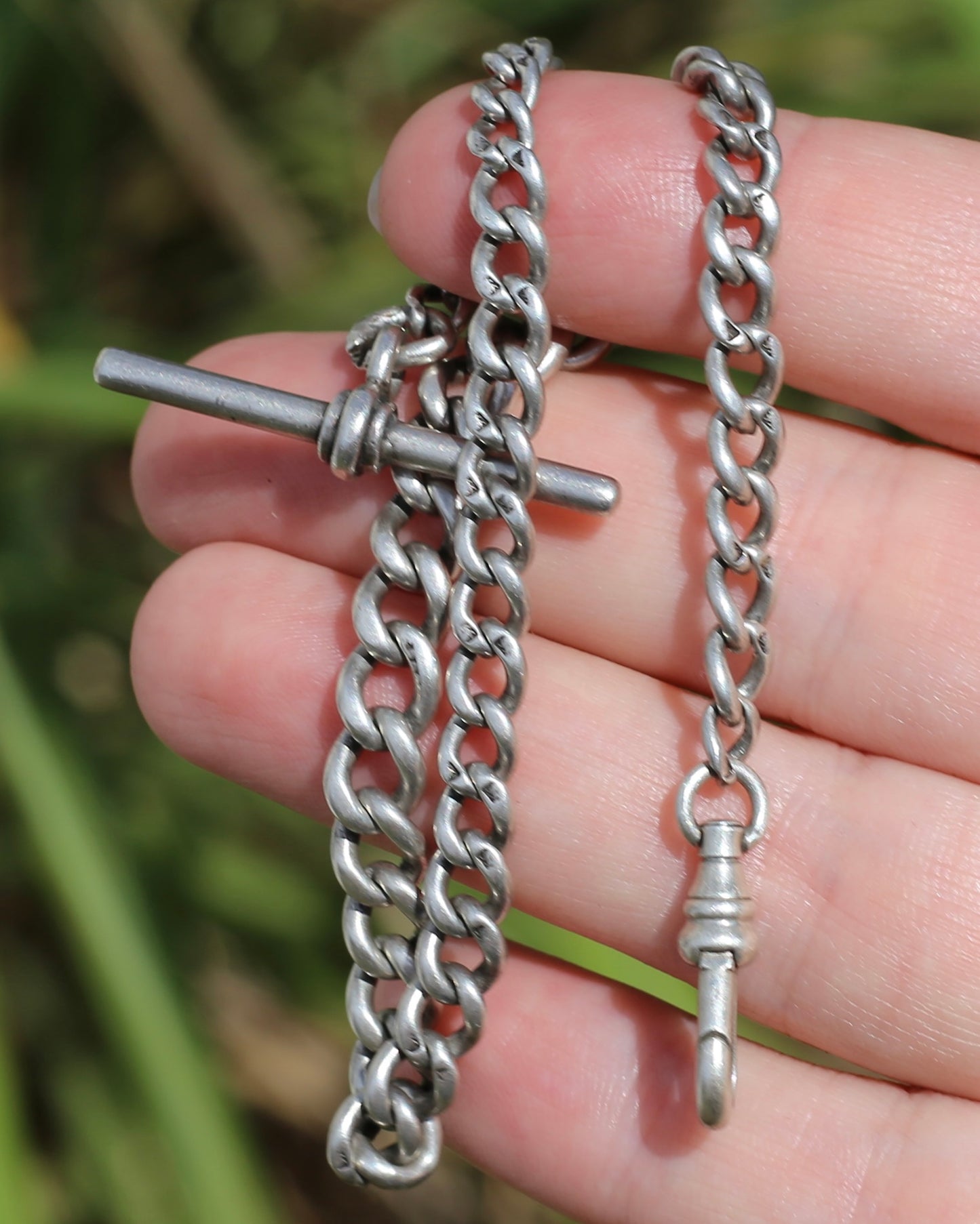 Single Graduated British Made Curb Watch Chain with T-bar and Single Albert Clasp, 19.1g, 26.5cm or 10.5 inches