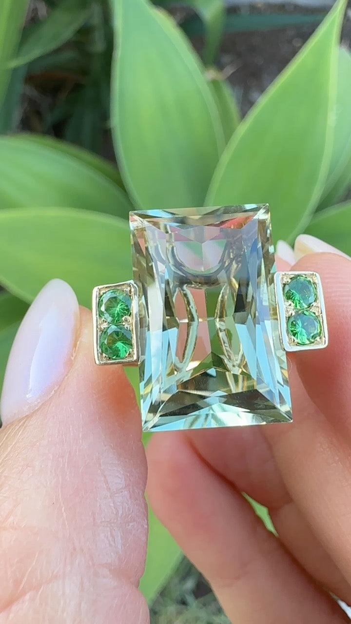 Vintage 15ct Prasiolite Green Quartz and Chrome Diopside Cocktail Ring, size U or 10