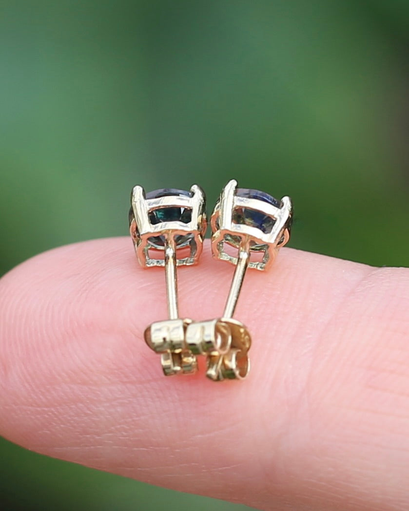 1.2ct Parti Sapphire Studs, 9ct Yellow Gold, 0.76g