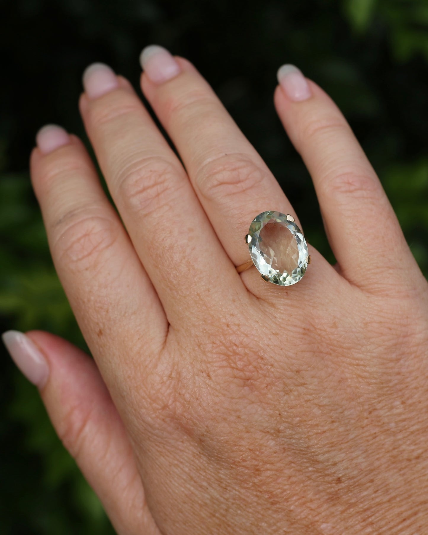 Vintage 10.5ct Oval Prasiolite or Green Amethyst Ring, 9ct Yellow Gold, size N1/2 or 7, 4.60g