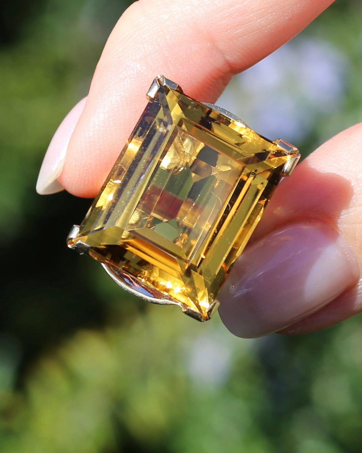 35ct Rectangular Step Cut Vivid Citrine in Chunky Vintage 9ct Yellow Gold Ring, size N1/2 or 7, 15.12g