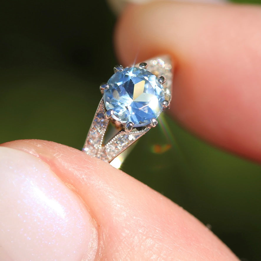 Pristine Early Australian 1930s Dunklings Blue Zircon & Diamond RIng, size L or just over 5.5