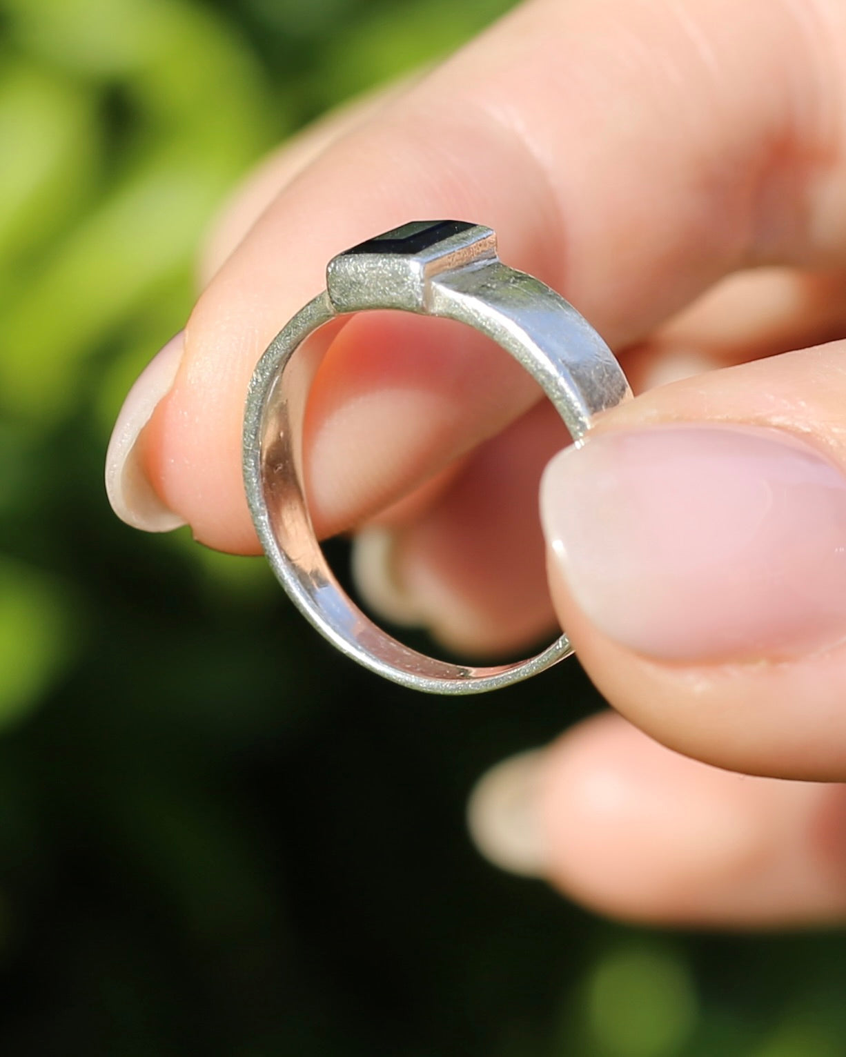 Blue Sapphire (Synthetic) Baguette in Bezel Set Silver Ring, size Q1/2 or 8.25 (fits more like a P1/2), 3.5g