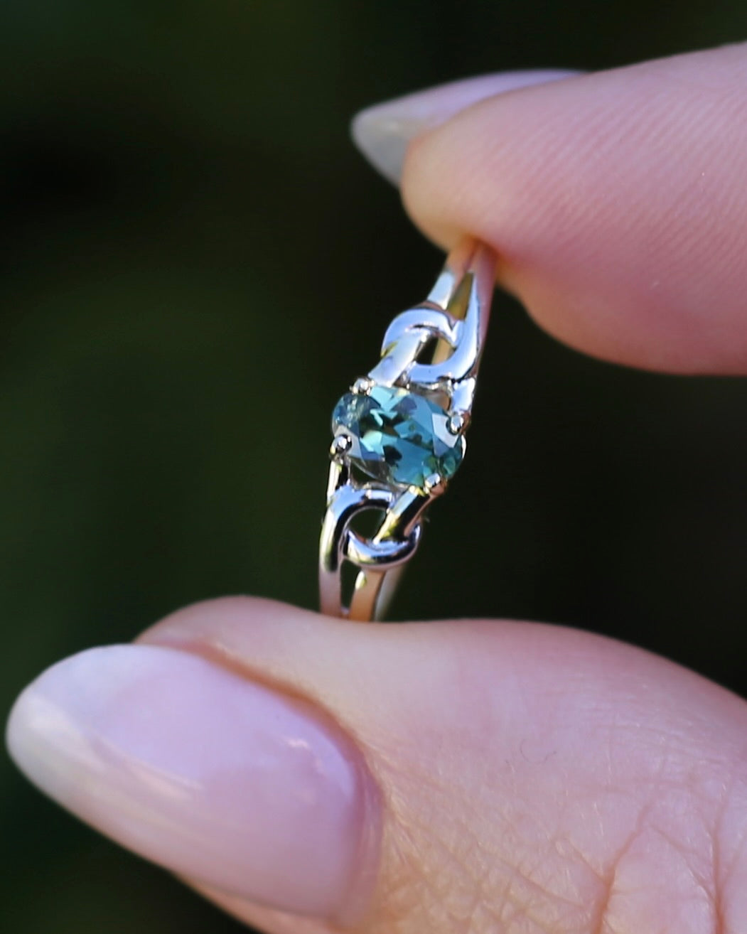 0.65ct Sage Green Parti Australian Sapphire, 9ct Yellow and White Gold, size O or 7.25, 1.30g