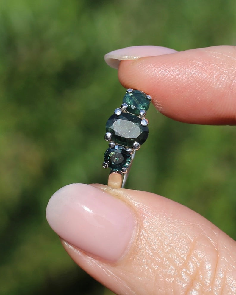 2.38ct Australian Sapphire Trilogy, Sterling Silver, size N1/2 or 7, 3.6g