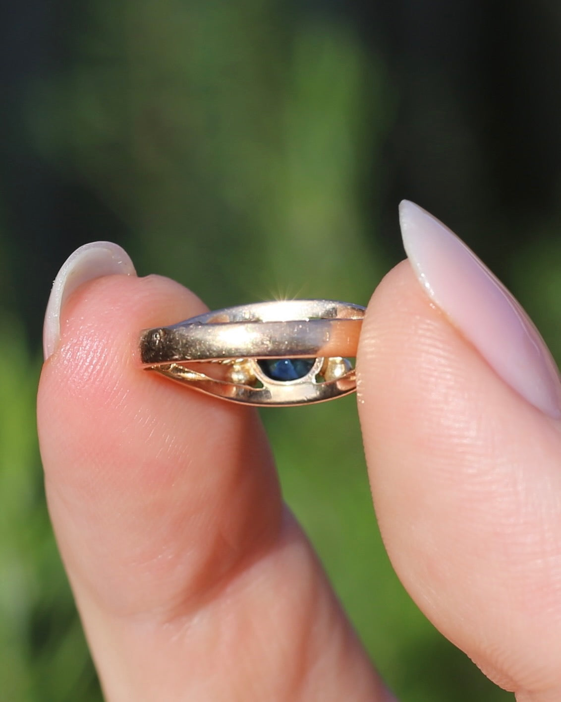 Bezel Set Blue Sapphire in Rose Gold Ring, 9ct Rose Gold, size K or 5.5, 2.30g