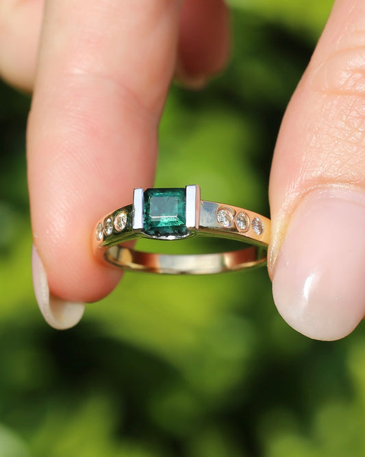 Vintage Chunky East West Set Semi Bezel Tourmaline and Flush Set Diamonds, 9ct Yellow and White Gold, size 9 or S, 4.37g