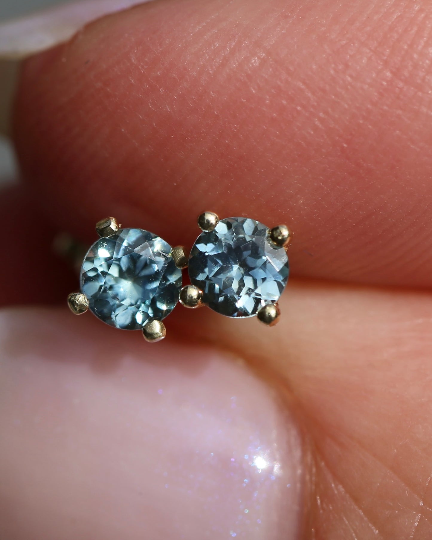 0.8ct Pale Blue Parti Sapphire Studs, 9ct Yellow Gold, 0.76g